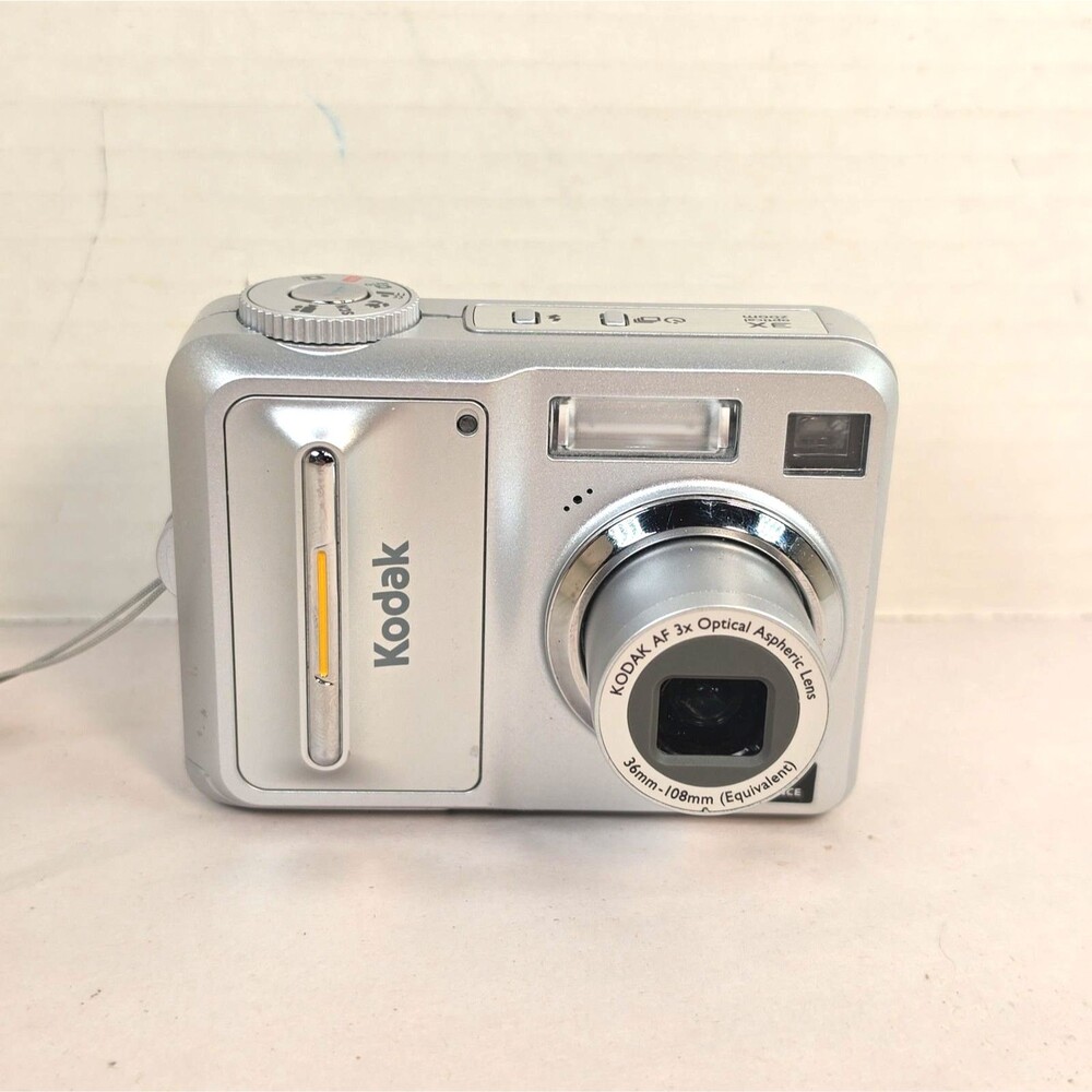 Kodak EasyShare C653 Silver 6.1MP Digital Camera - Tested READ